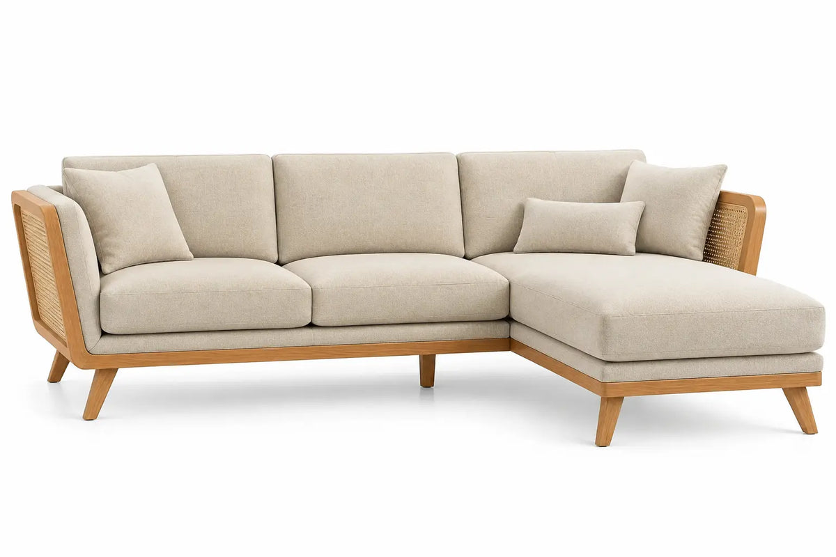 Sofá esquinero tapizado con detalles de entramado, beige y marrón